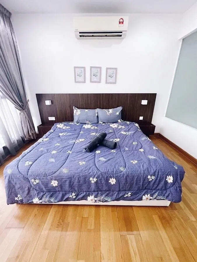 Connected Train 3 Bedrooms - Above Klgateway Mall 14 Kuala Lumpur