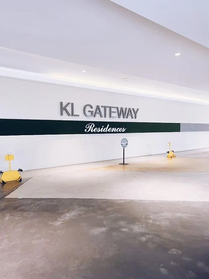 Connected Train 3 Bedrooms - Above Klgateway Mall 14 Kuala Lumpur Apartment