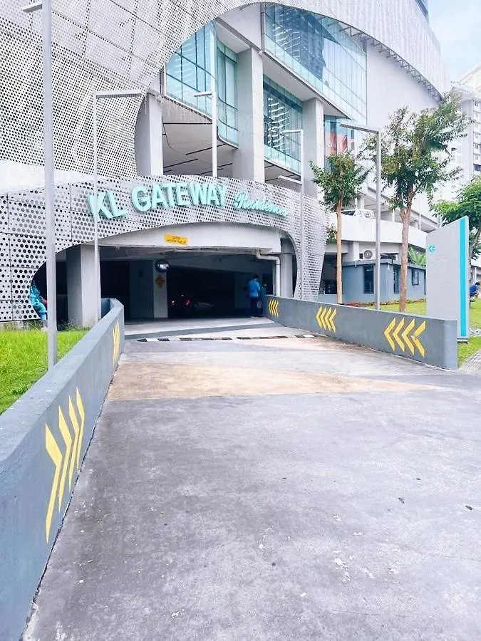 Connected Train 3 Bedrooms - Above Klgateway Mall 14 Kuala Lumpur 0*,